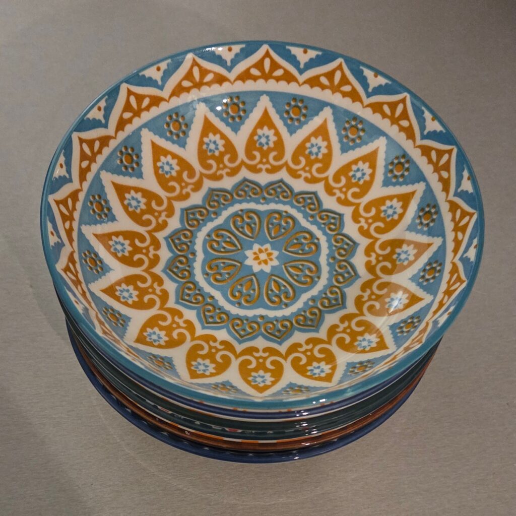 Futternapf aus Keramik hellblau-ocker